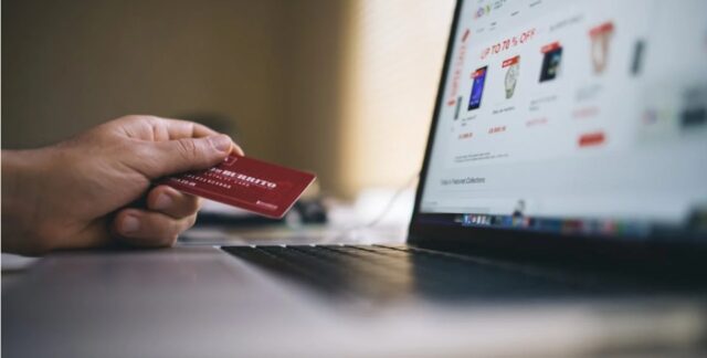 E-commerce E-commerce Data Management